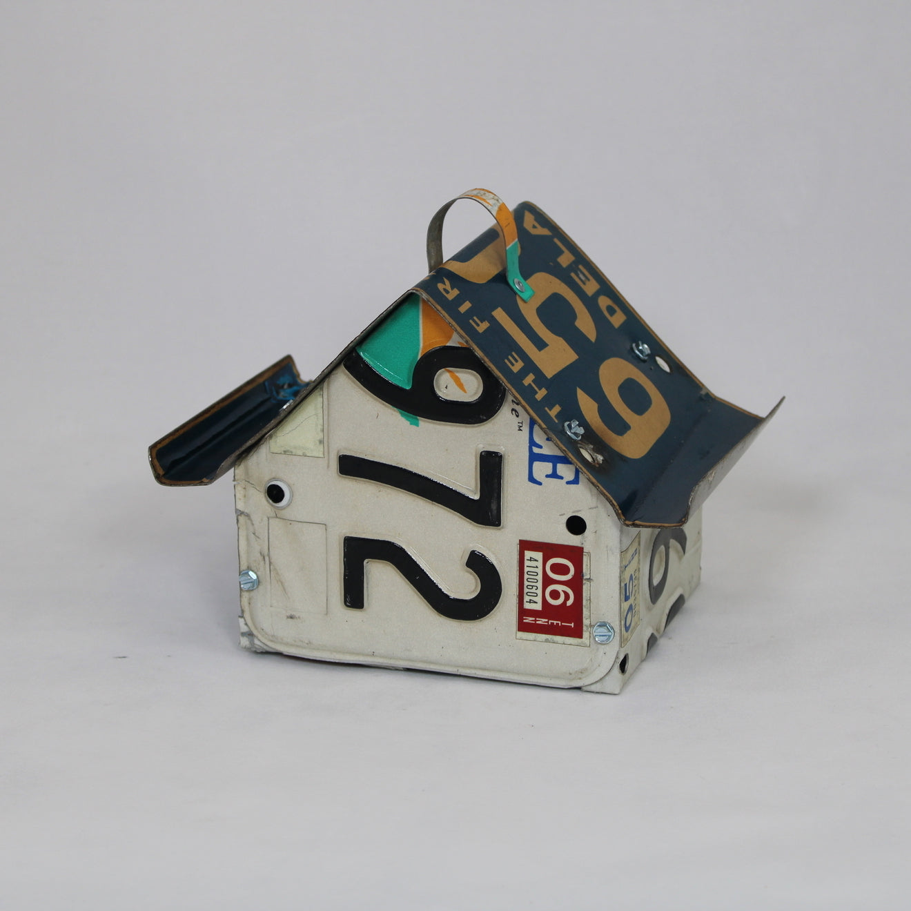 Delaware & Tennessee Dutch Birdhouse