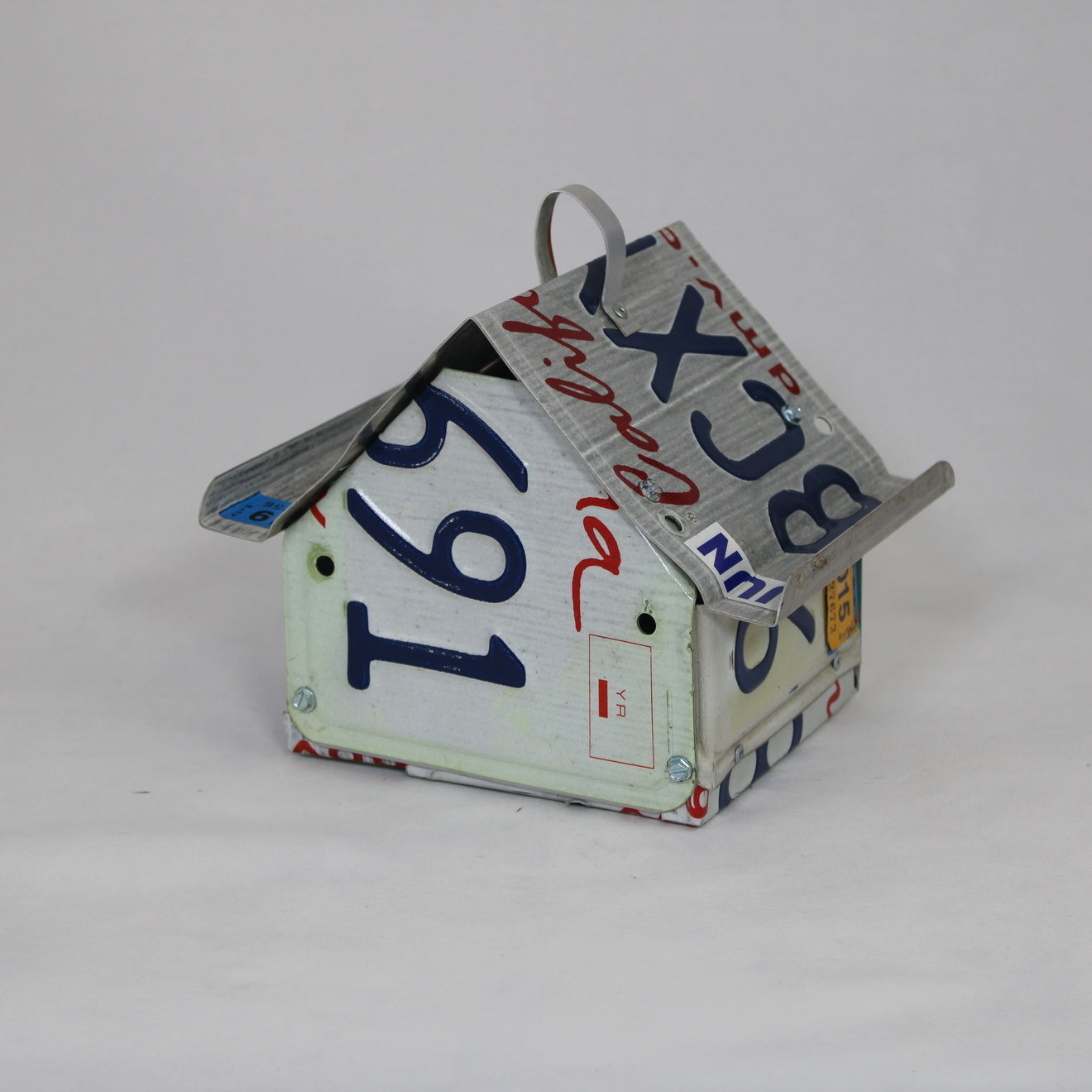 California 2019 Dutch Birdhouse